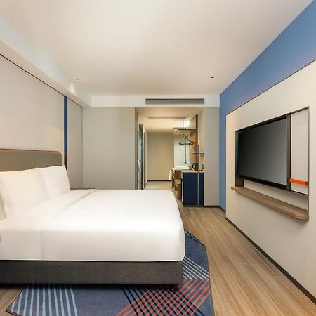 Holiday Inn Express Taizhou City Center By Ihg Taizhou (Jiangsu) Exterior foto