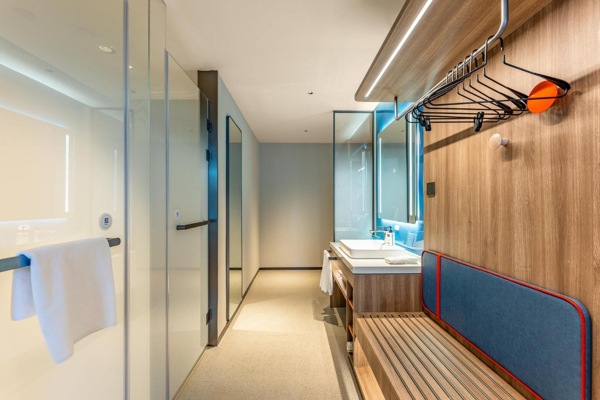 Holiday Inn Express Taizhou City Center By Ihg Taizhou (Jiangsu) Exterior foto