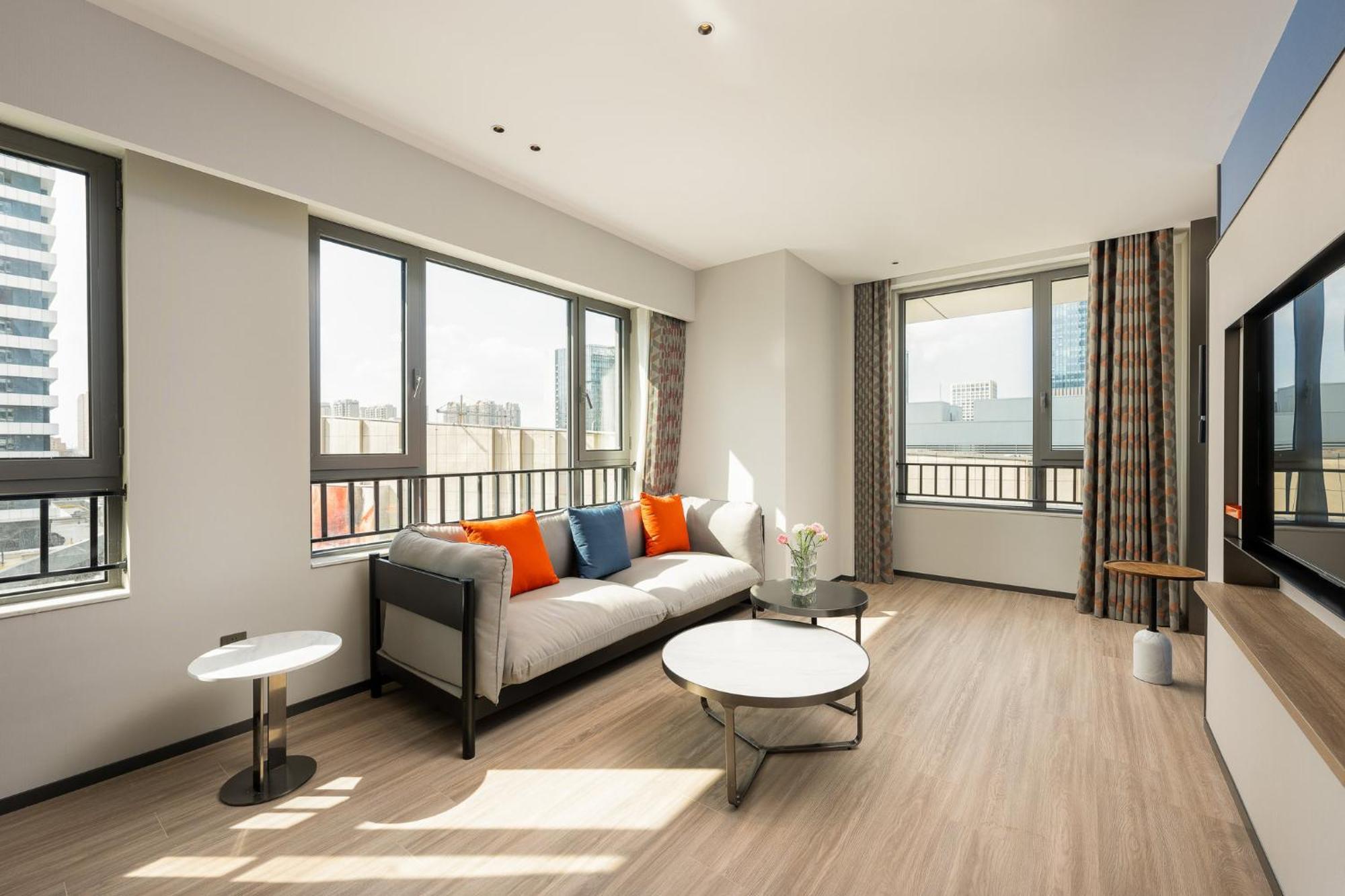 Holiday Inn Express Taizhou City Center By Ihg Taizhou (Jiangsu) Exterior foto