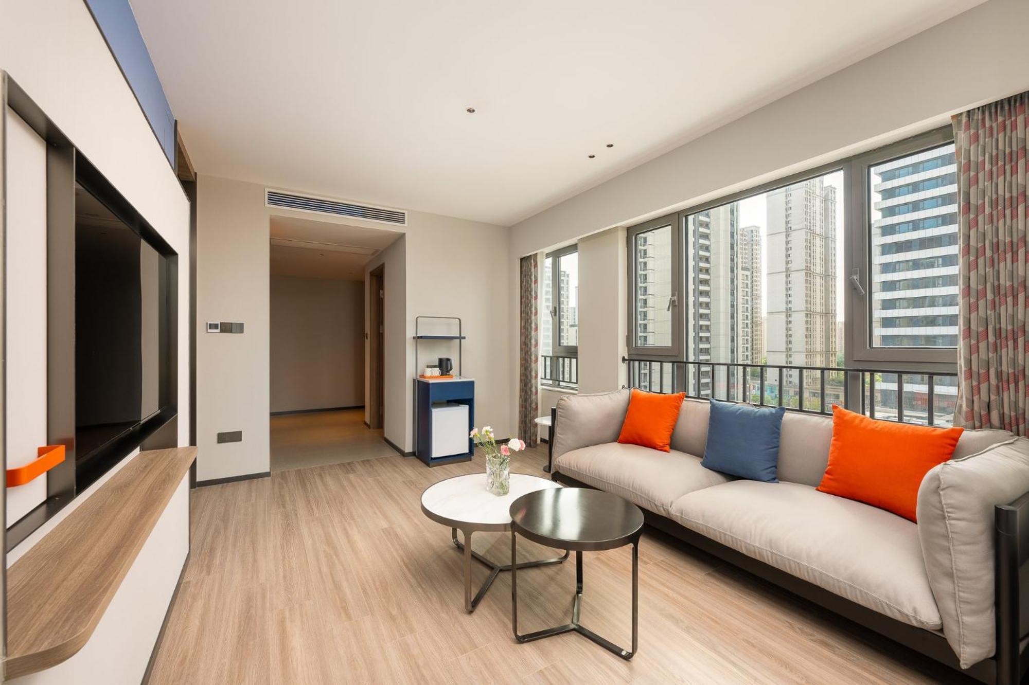 Holiday Inn Express Taizhou City Center By Ihg Taizhou (Jiangsu) Exterior foto
