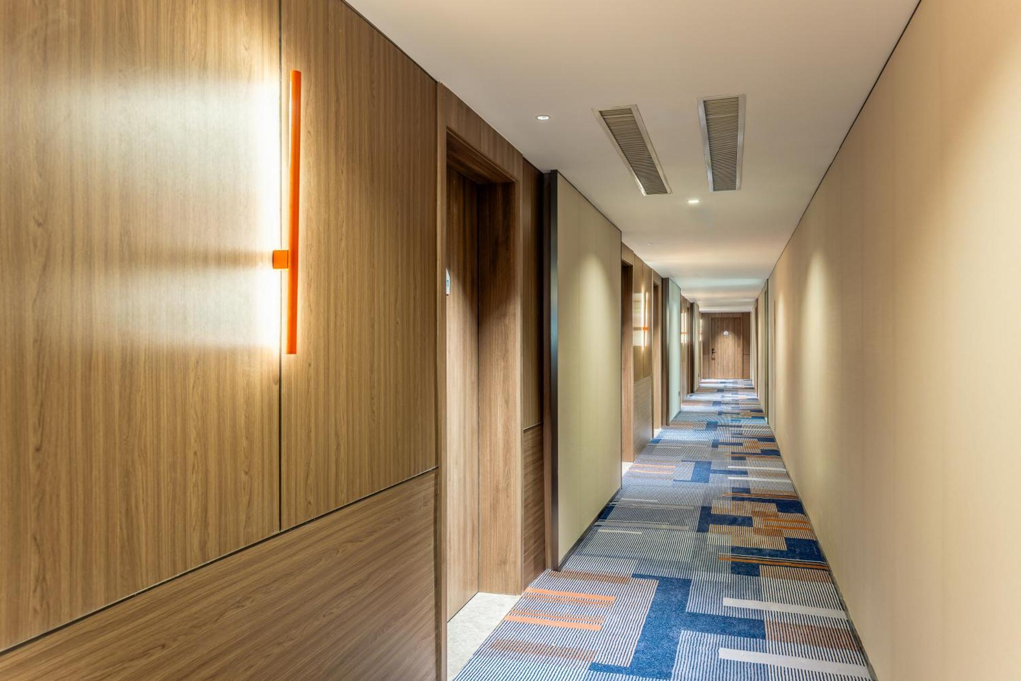 Holiday Inn Express Taizhou City Center By Ihg Taizhou (Jiangsu) Exterior foto