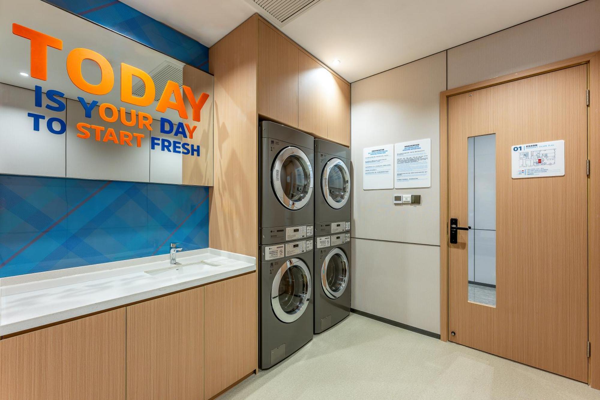 Holiday Inn Express Taizhou City Center By Ihg Taizhou (Jiangsu) Exterior foto